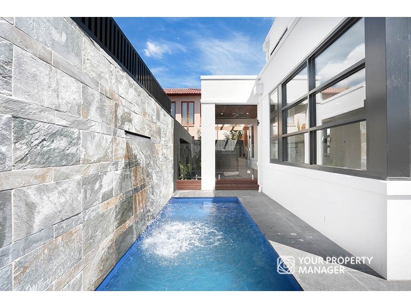 6 Dacey Street, Brighton East VIC 3187