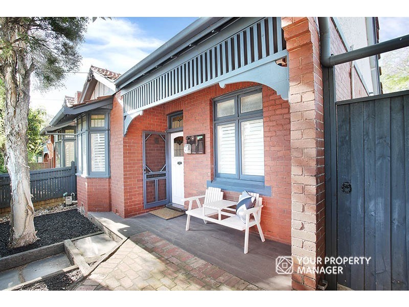 33 Johnson Street, St Kilda East VIC 3183