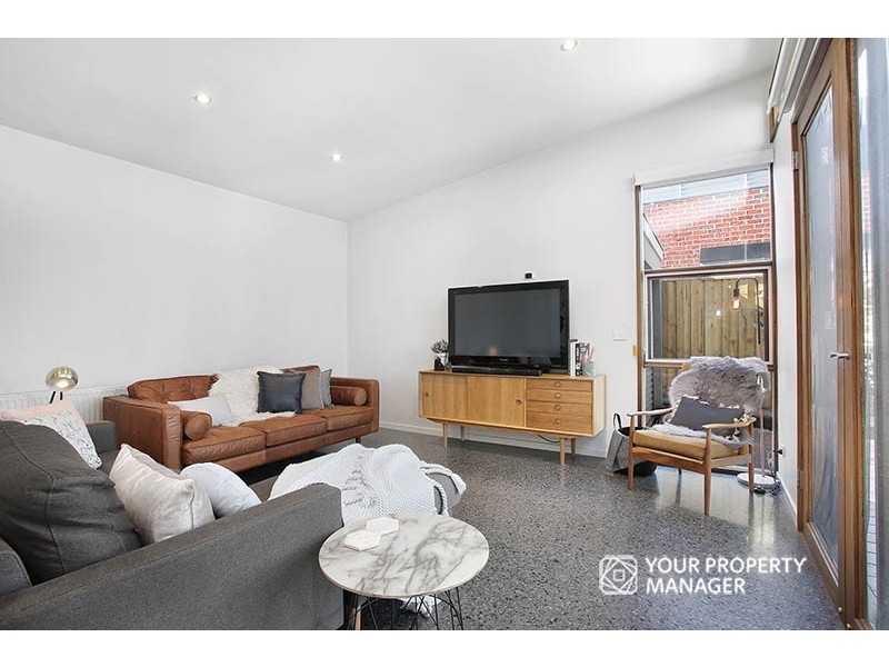 33 Johnson Street, St Kilda East VIC 3183