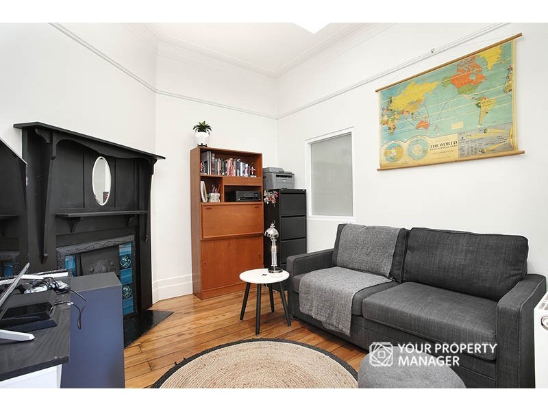 33 Johnson Street, St Kilda East VIC 3183