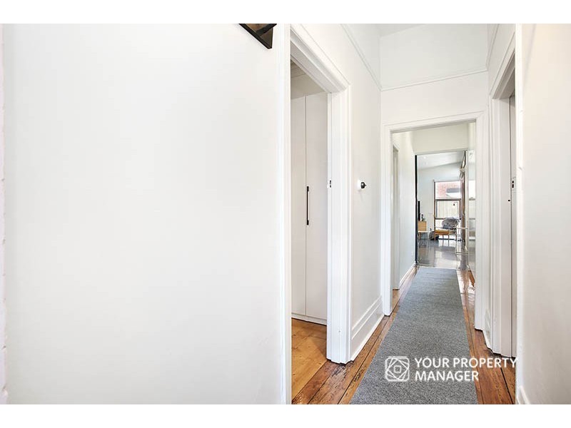 33 Johnson Street, St Kilda East VIC 3183