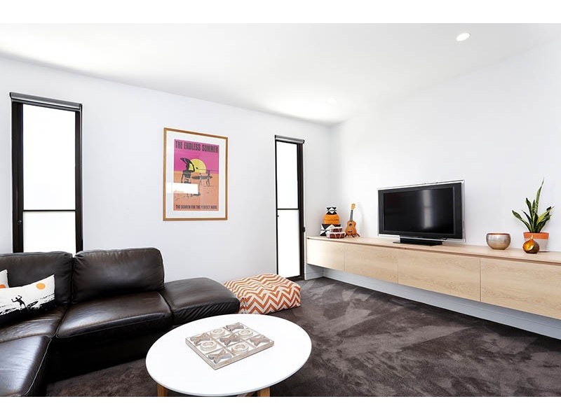 2 Lorraine Street, Hampton VIC 3188