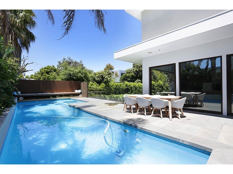 2 Lorraine Street, Hampton VIC 3188