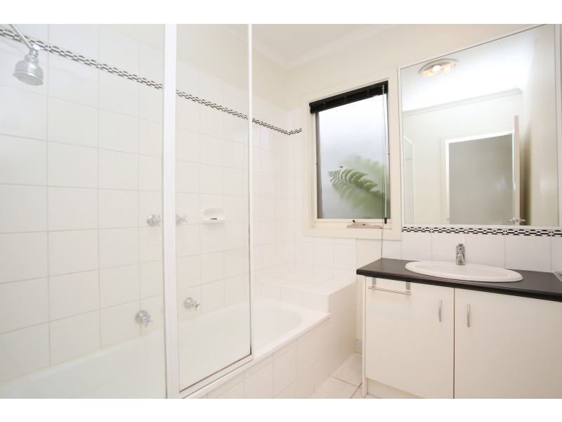 2B Blackwood Avenue, Mentone VIC 3194