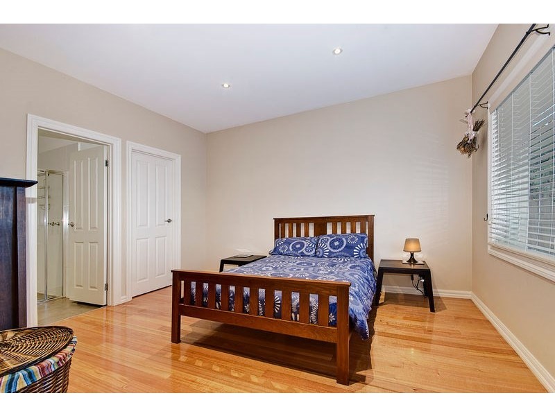 2/1382 North Road, Oakleigh South VIC 3167