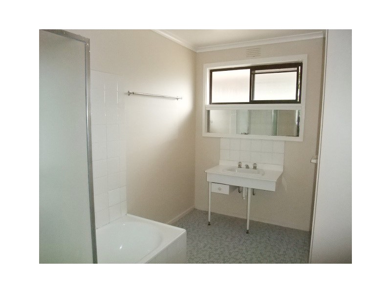 4/44 Warren Road, Cheltenham VIC 3192