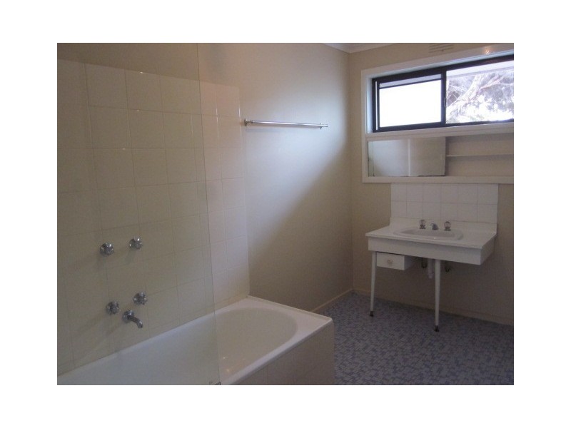 4/44 Warren Road, Cheltenham VIC 3192