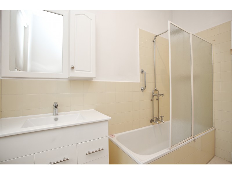 1/1192 Glen Huntly Road, Glen Huntly VIC 3163