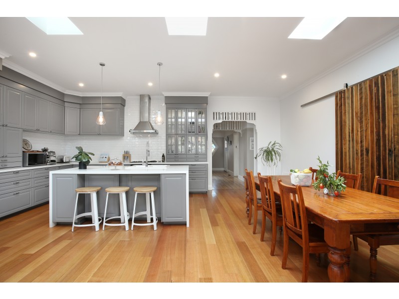 68 Evesham Road, Cheltenham VIC 3192