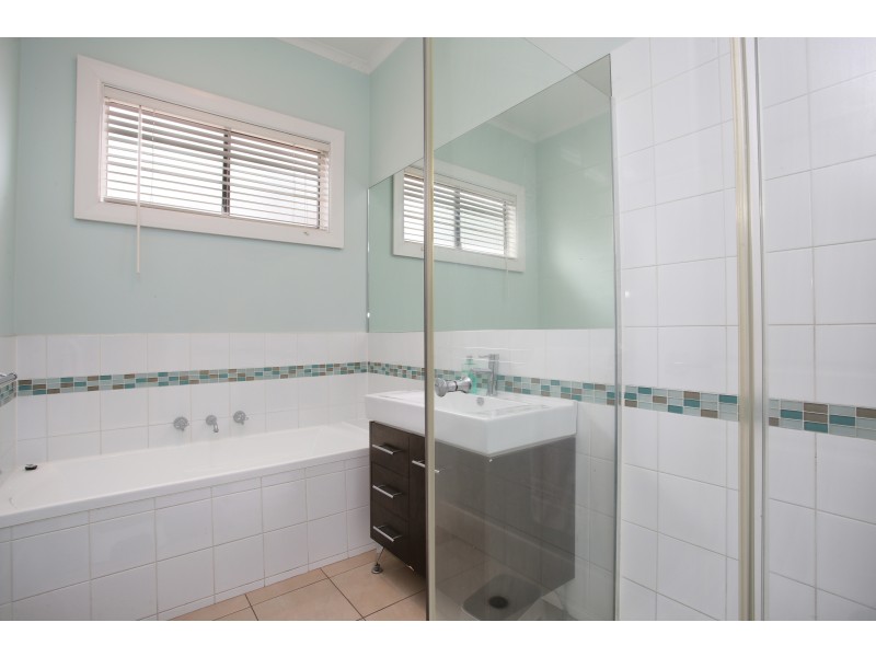 68 Evesham Road, Cheltenham VIC 3192