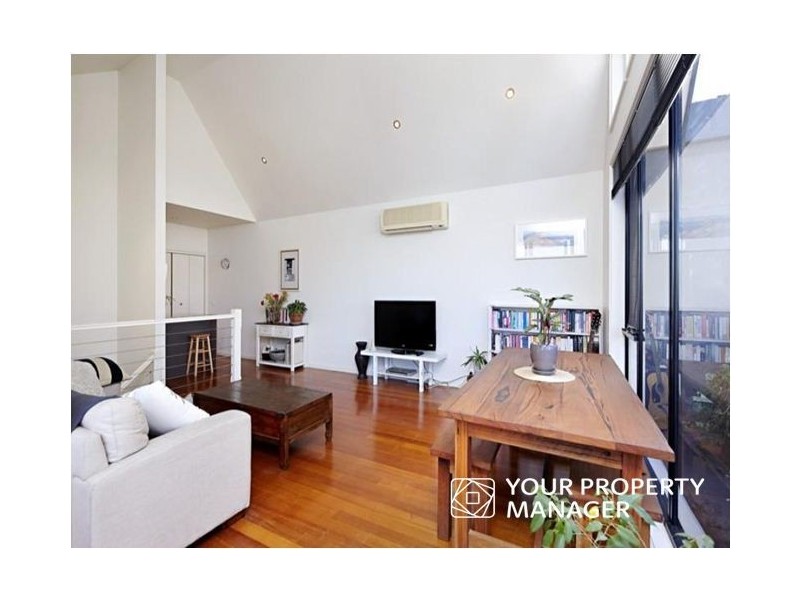 2/95 Highett Road, Hampton VIC 3188