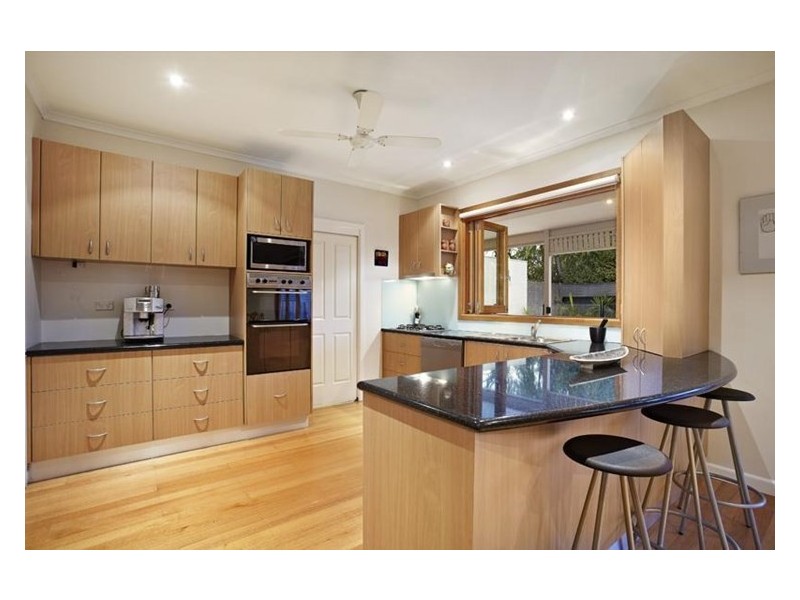 15 Mernda Avenue, Cheltenham VIC 3192