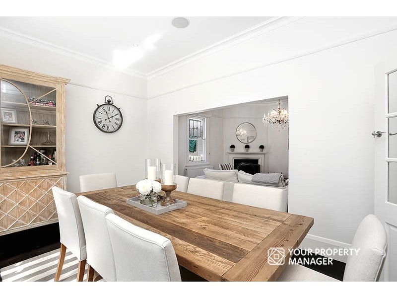 108 Linacre Road, Hampton VIC 3188