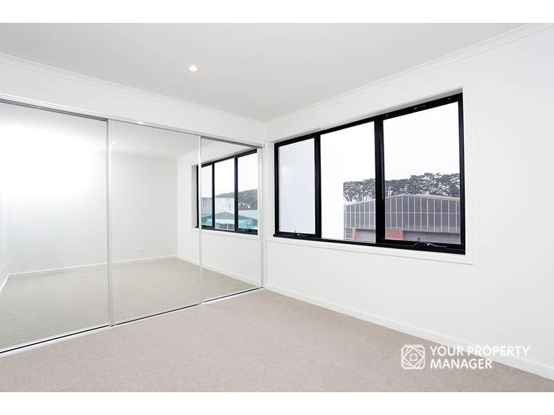 18 Bellevue Road, Cheltenham VIC 3192