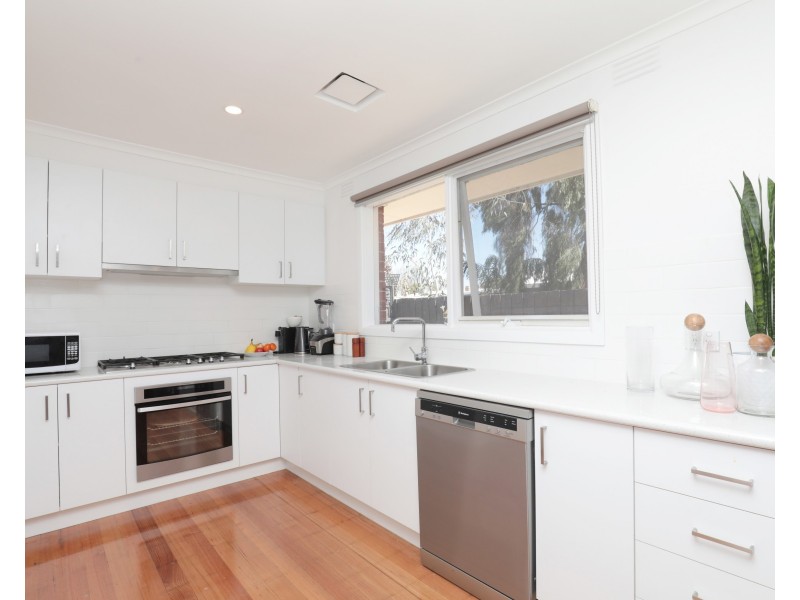 4/2a Keefer Street, Mordialloc VIC 3195