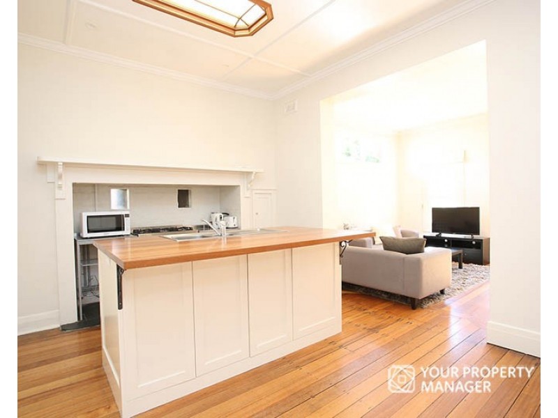3 Bayside Crescent, Hampton VIC 3188