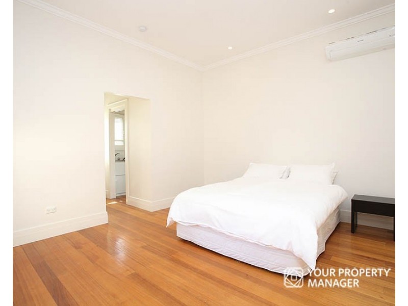 3 Bayside Crescent, Hampton VIC 3188