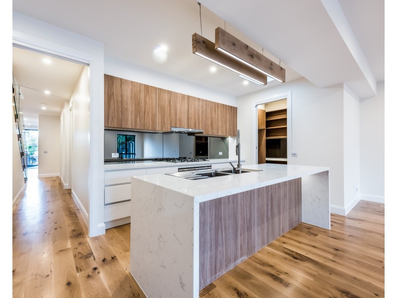 208b Thomas Street, Hampton VIC 3188