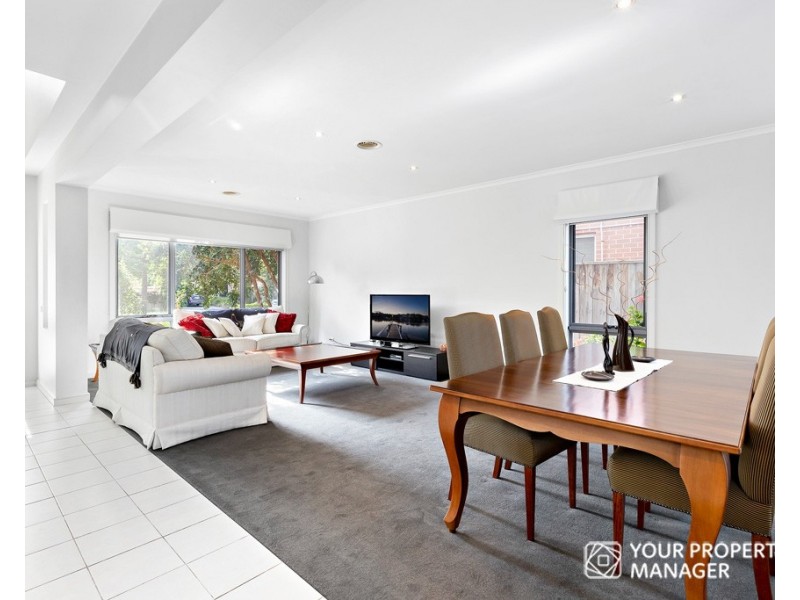 33 Carnoustie Parade, Heatherton VIC 3202