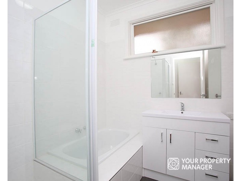 2/6 First Street, Black Rock VIC 3193