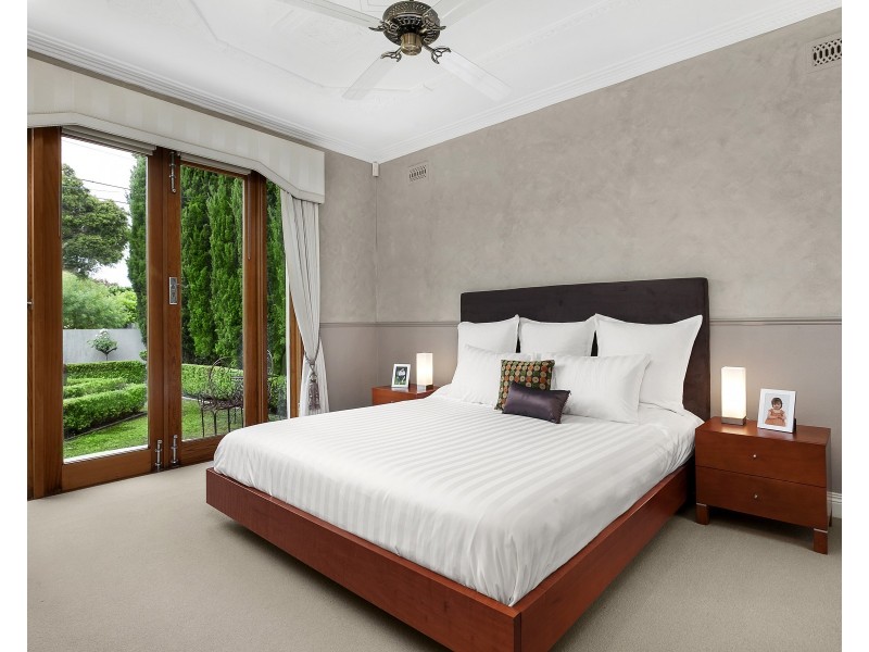 49 Glencairn Avenue, Brighton East VIC 3187