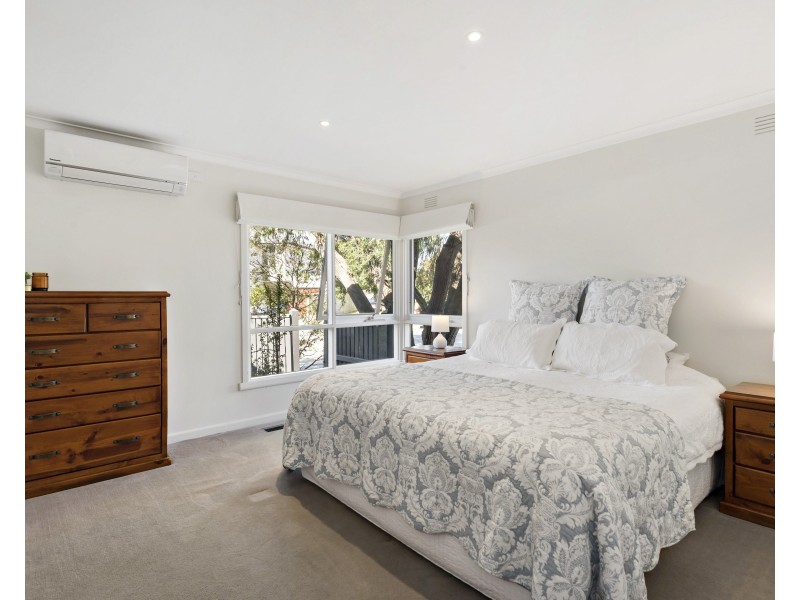 2 Sandalong Court, Bonbeach VIC 3196