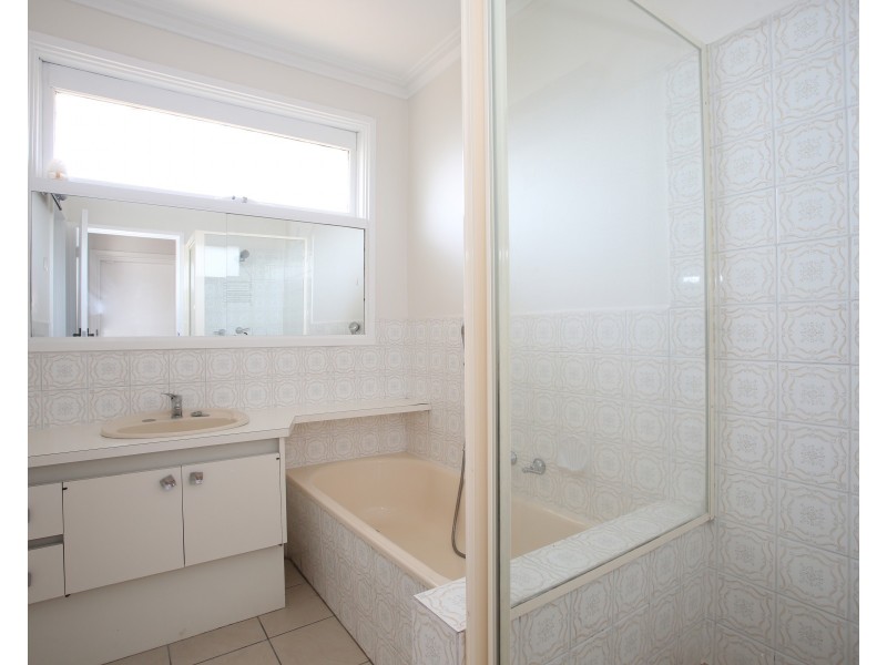 2/22 Broadway, Bonbeach VIC 3196