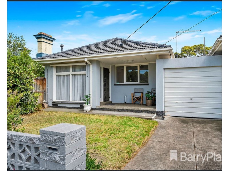 1B Fourth Street, Parkdale VIC 3195