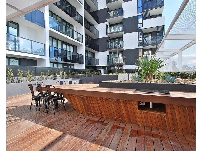 204/2-6 Railway Road, Cheltenham VIC 3192