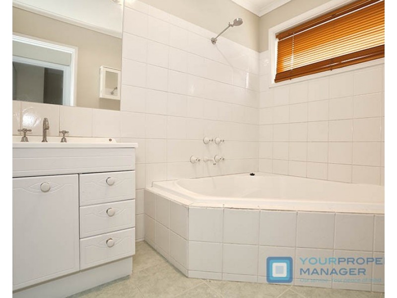 33 Ti-Tree Crescent, Seaford VIC 3198