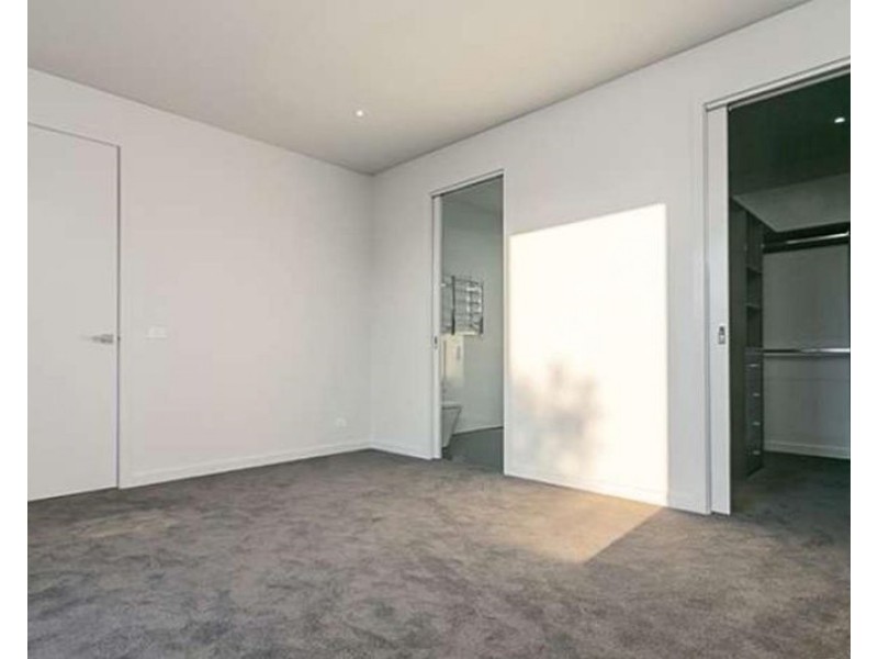 2/30 Hornby Street, Beaumaris VIC 3193