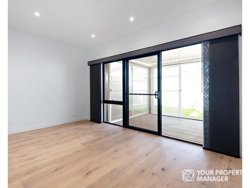 21 Monterey Drive, Cheltenham VIC 3192