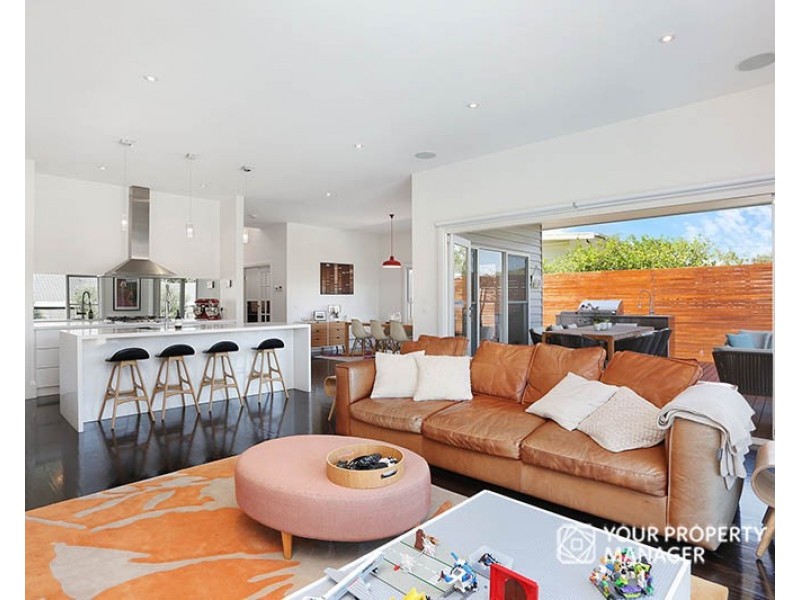 108 Linacre Road, Hampton VIC 3188