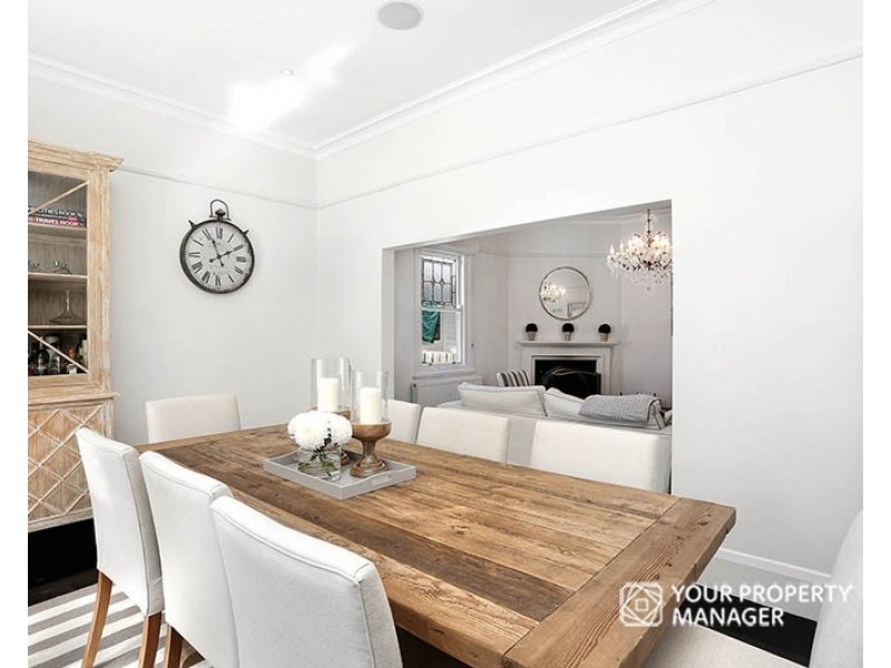 108 Linacre Road, Hampton VIC 3188