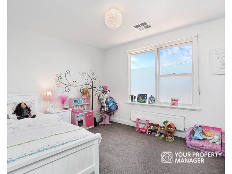 108 Linacre Road, Hampton VIC 3188