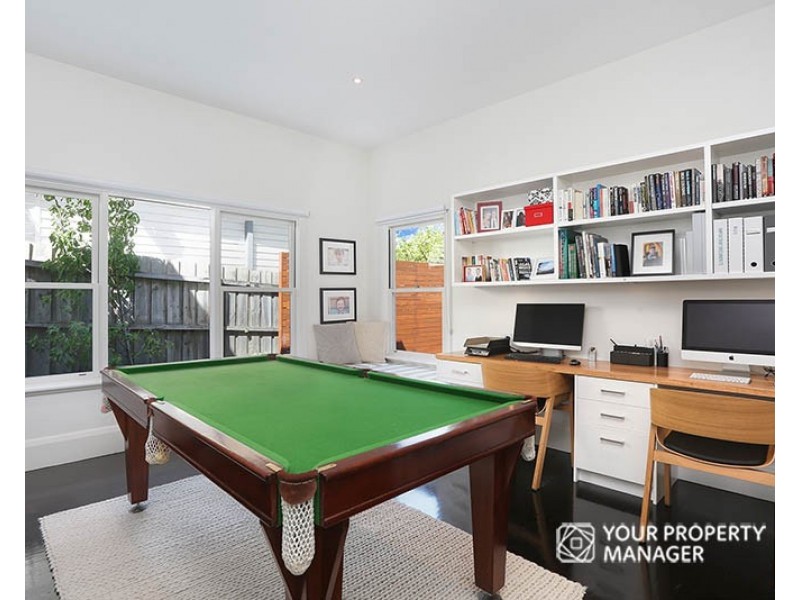 108 Linacre Road, Hampton VIC 3188