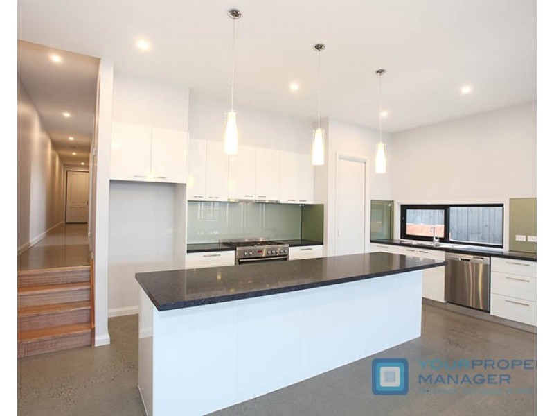 6b Ashmore Avenue, Mordialloc VIC 3195