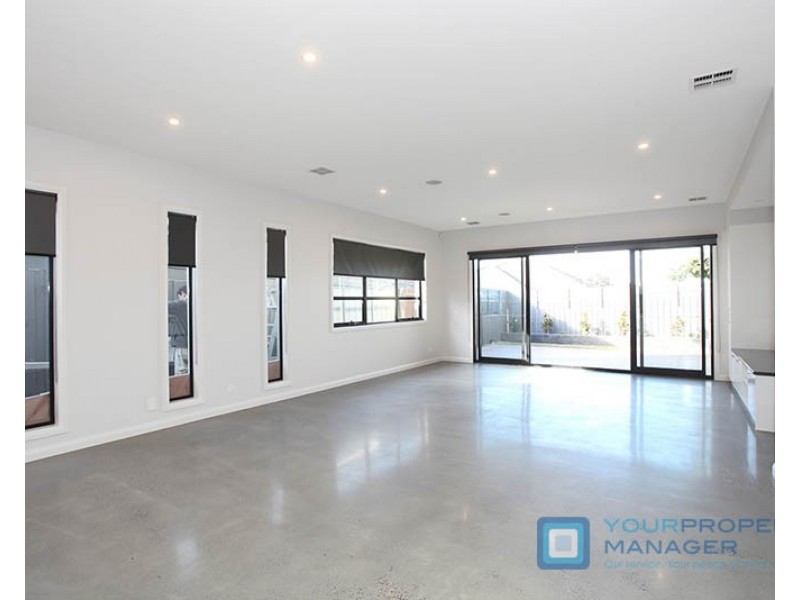 6b Ashmore Avenue, Mordialloc VIC 3195