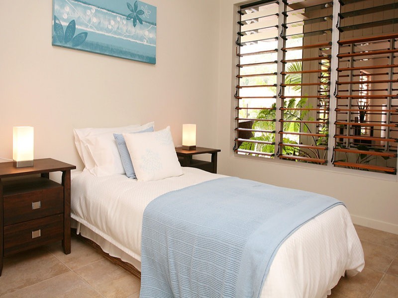 100 Roberts Drive, Trinity Beach QLD 4879