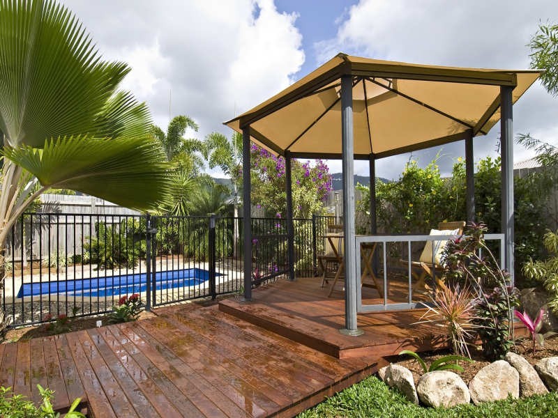 22 Moore Road, Kewarra Beach QLD 4879