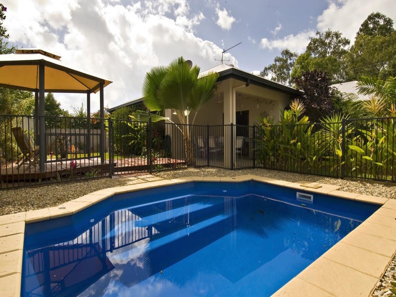 22 Moore Road, Kewarra Beach QLD 4879