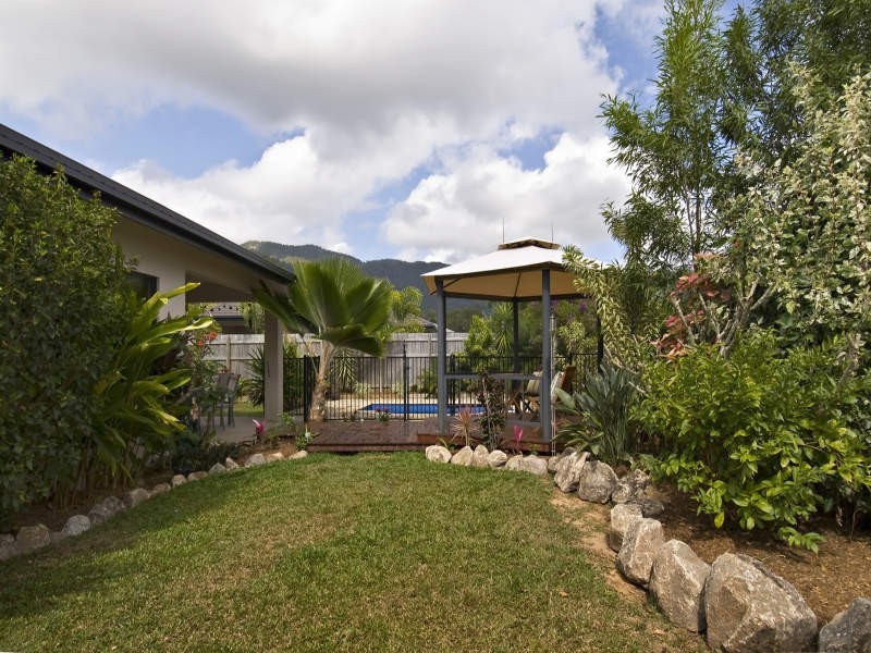 22 Moore Road, Kewarra Beach QLD 4879