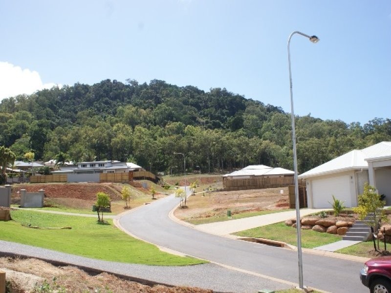 21 Catamaran Circuit, Trinity Beach QLD 4879