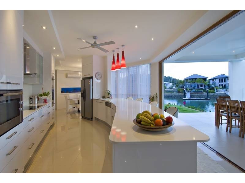 2 Ragamuffin Quay, Trinity Park QLD 4879