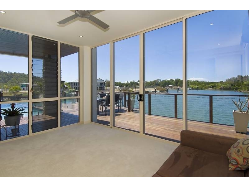 2 Ragamuffin Quay, Trinity Park QLD 4879