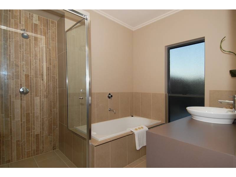 20 Port Close, Trinity Beach QLD 4879