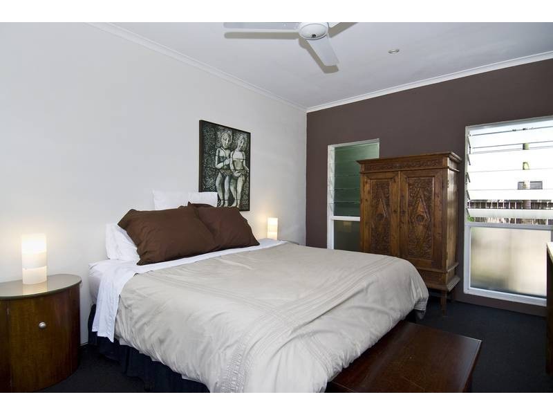 16 Batt Street, Clifton Beach QLD 4879