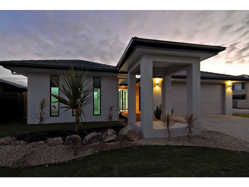 13 Icefire Quay, Trinity Park QLD 4879