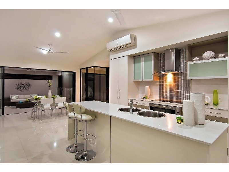 13 Icefire Quay, Trinity Park QLD 4879