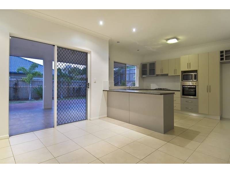 26 Hideaway Close, Palm Cove QLD 4879
